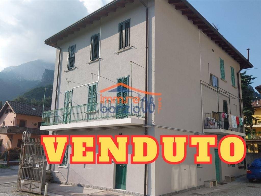 appartamento in vendita a Ballabio