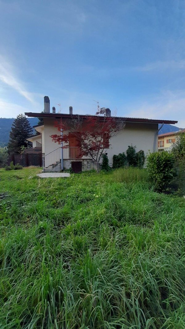 appartamento in vendita a Ballabio