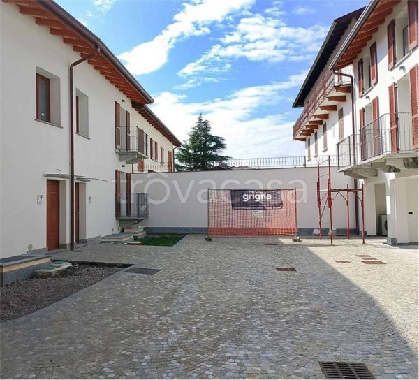 casa indipendente in vendita a Ballabio