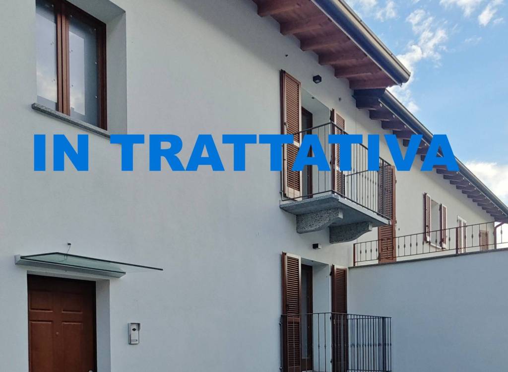 casa indipendente in vendita a Ballabio