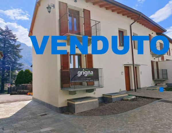 casa indipendente in vendita a Ballabio