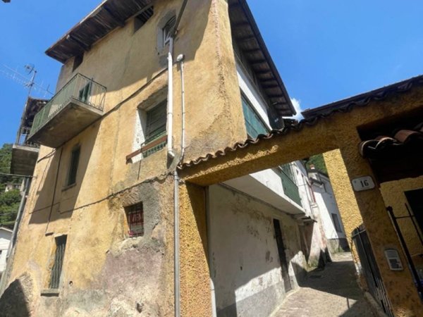 casa indipendente in vendita a Ballabio