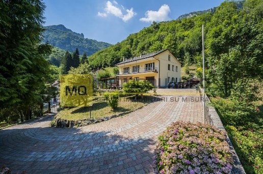 casa indipendente in vendita a Ballabio