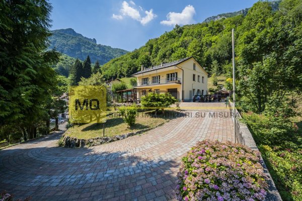 casa indipendente in vendita a Ballabio