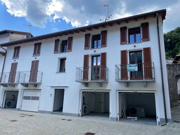 casa indipendente in vendita a Ballabio