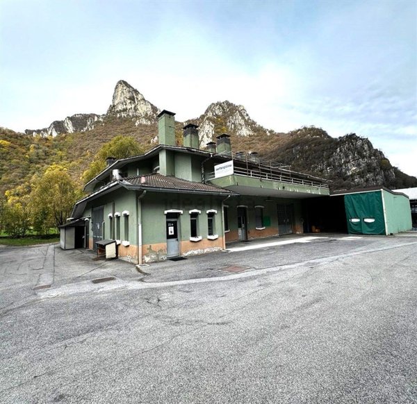 capannone in vendita a Ballabio