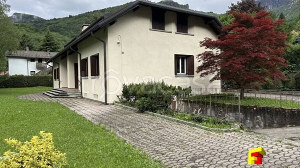 appartamento in vendita a Ballabio