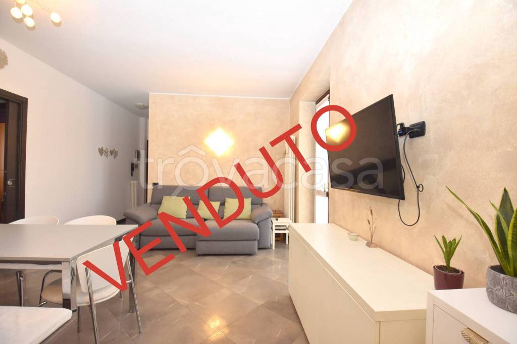 appartamento in vendita a Ballabio