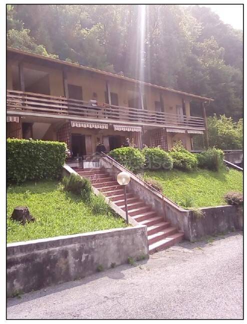appartamento in vendita a Ballabio