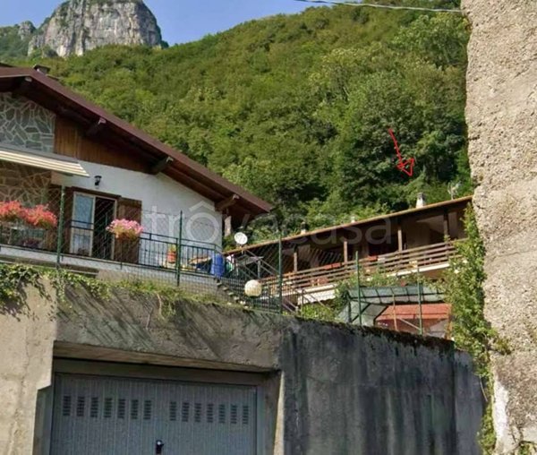 appartamento in vendita a Ballabio