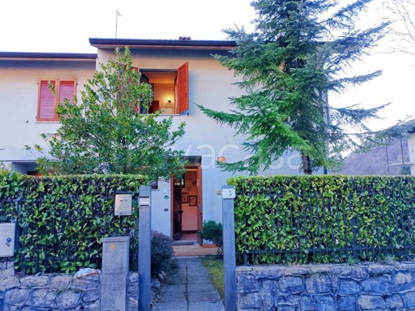 casa indipendente in vendita a Ballabio