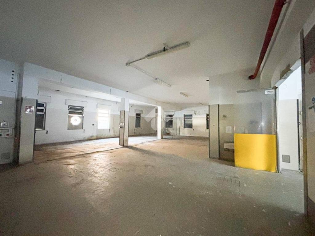 locale commerciale in vendita a Ballabio