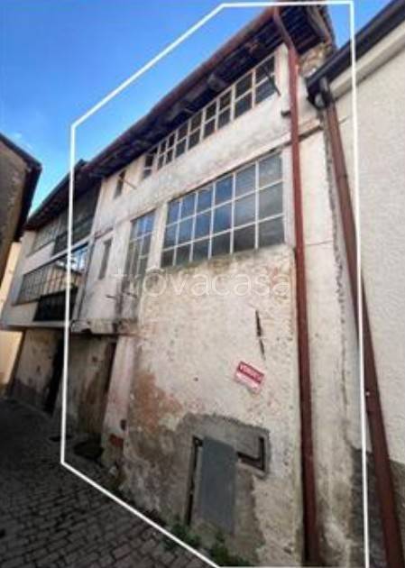 casa semindipendente in vendita a Ballabio