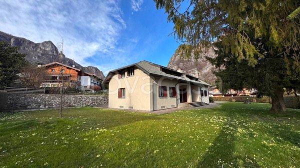 appartamento in vendita a Ballabio