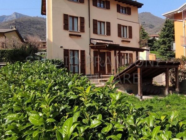 casa indipendente in vendita a Ballabio