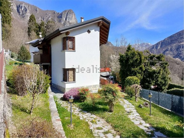 casa indipendente in vendita a Ballabio