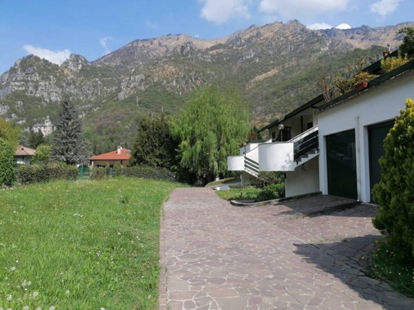 appartamento in vendita a Ballabio