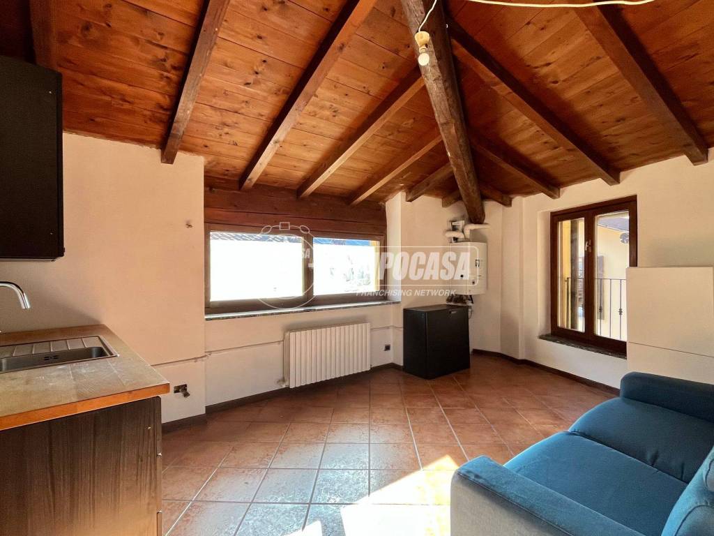 appartamento in vendita a Ballabio