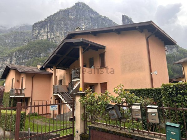 appartamento in vendita a Ballabio