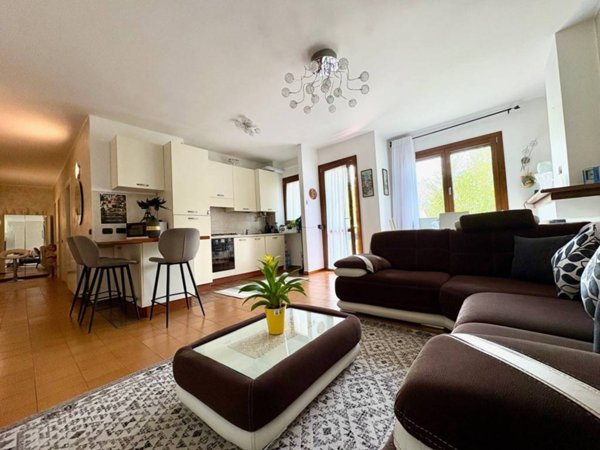 appartamento in vendita a Ballabio