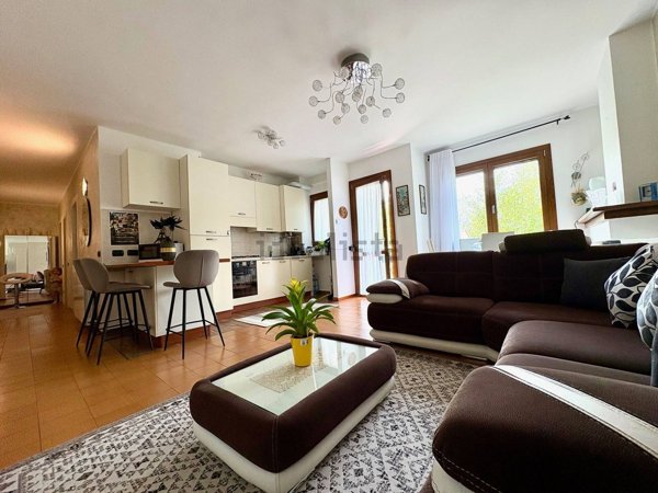 appartamento in vendita a Ballabio