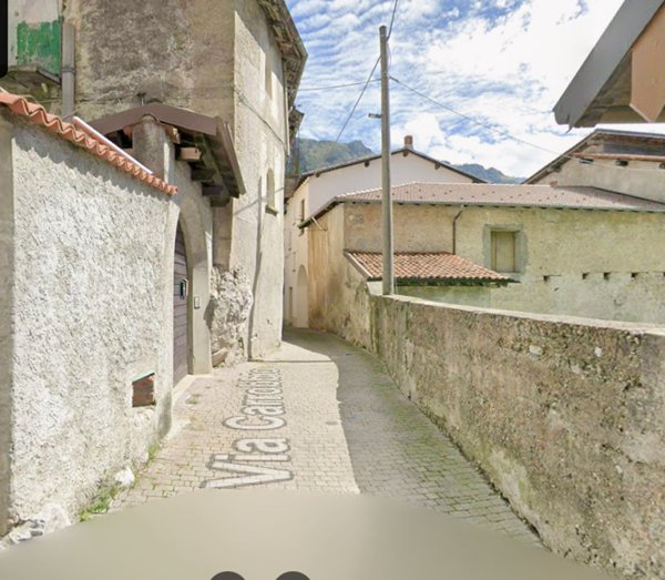 quadrivano in vendita a Ballabio