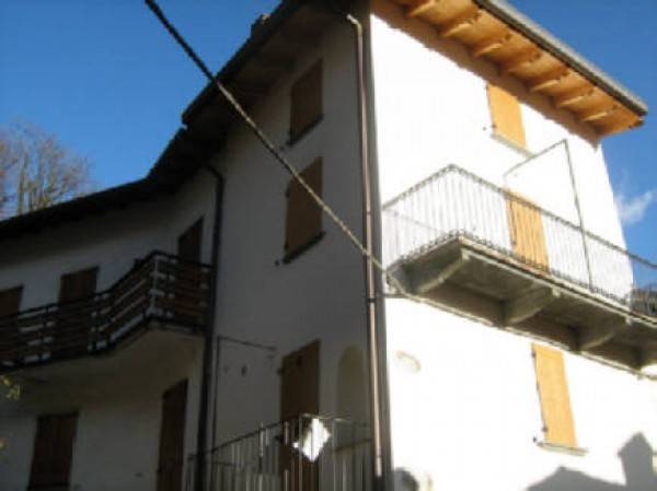 casa indipendente in vendita a Ballabio
