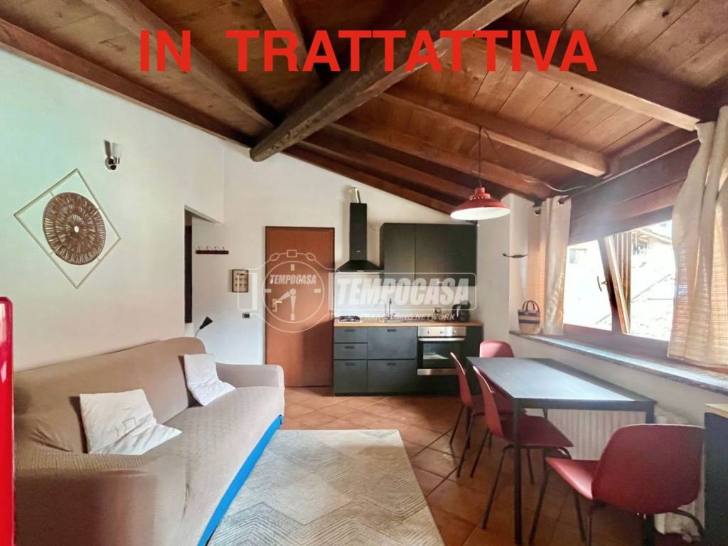 appartamento in vendita a Ballabio