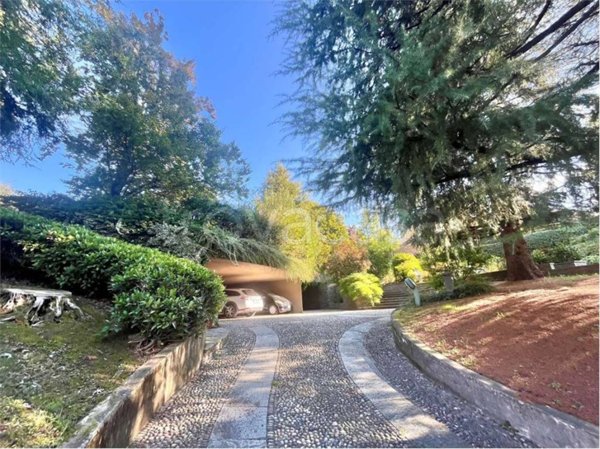 casa indipendente in vendita a Barzago