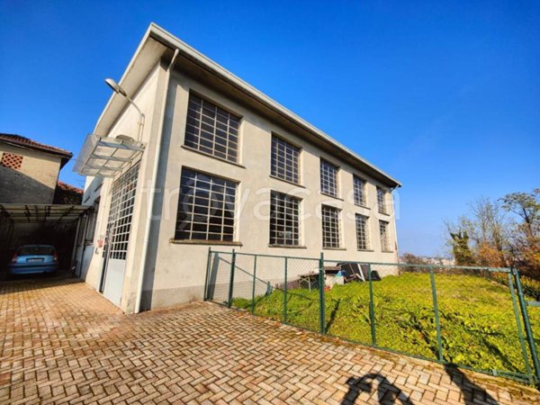 appartamento in vendita a Barzago in zona Bevera