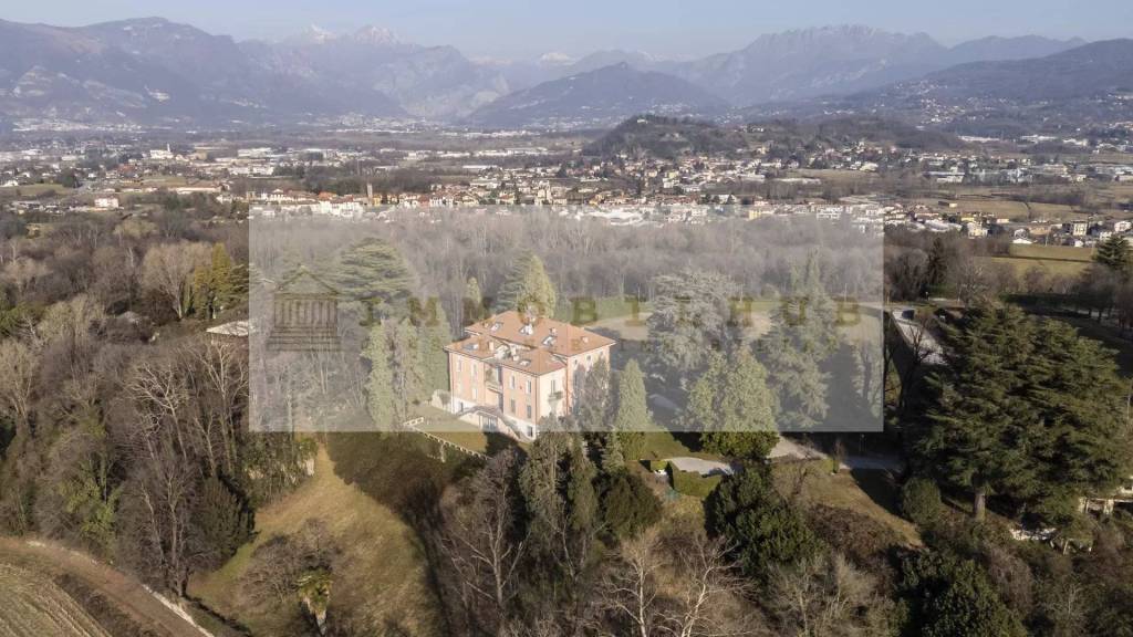appartamento in vendita a Barzago