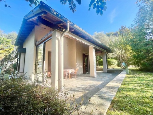 casa indipendente in vendita a Barzago