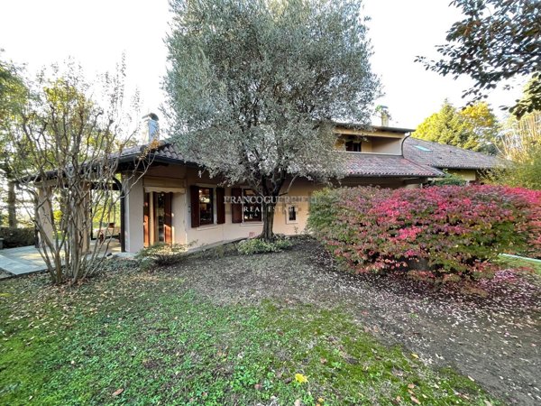casa indipendente in vendita a Barzago