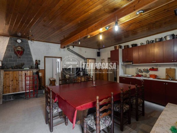 appartamento in vendita a Barzago