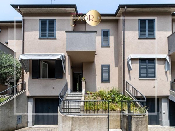 casa indipendente in vendita a Barzago