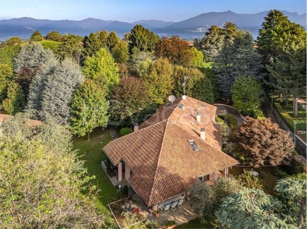 casa indipendente in vendita a Barzago