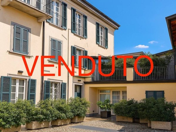 appartamento in vendita a Barzago in zona Verdegò