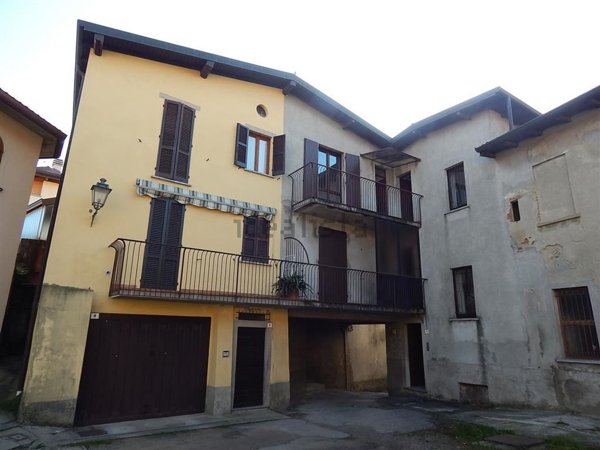 appartamento in vendita a Barzago