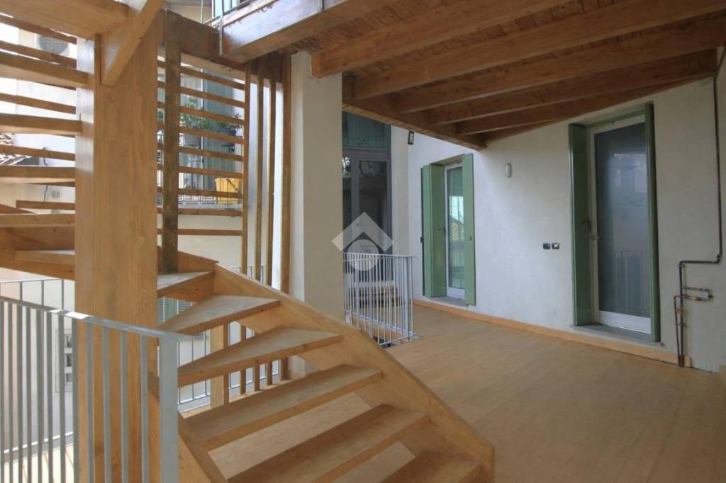 appartamento in vendita a Barzago