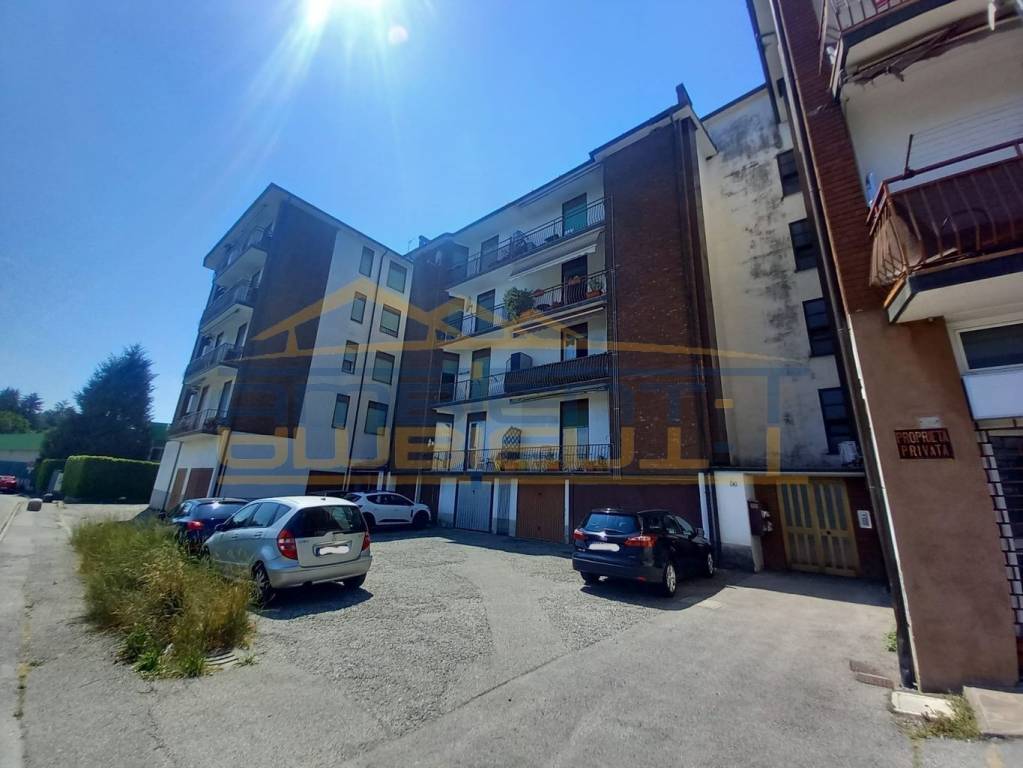 appartamento in vendita a Barzago in zona Verdegò