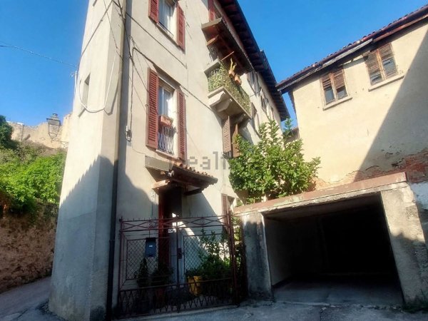 casa indipendente in vendita a Barzago in zona Verdegò