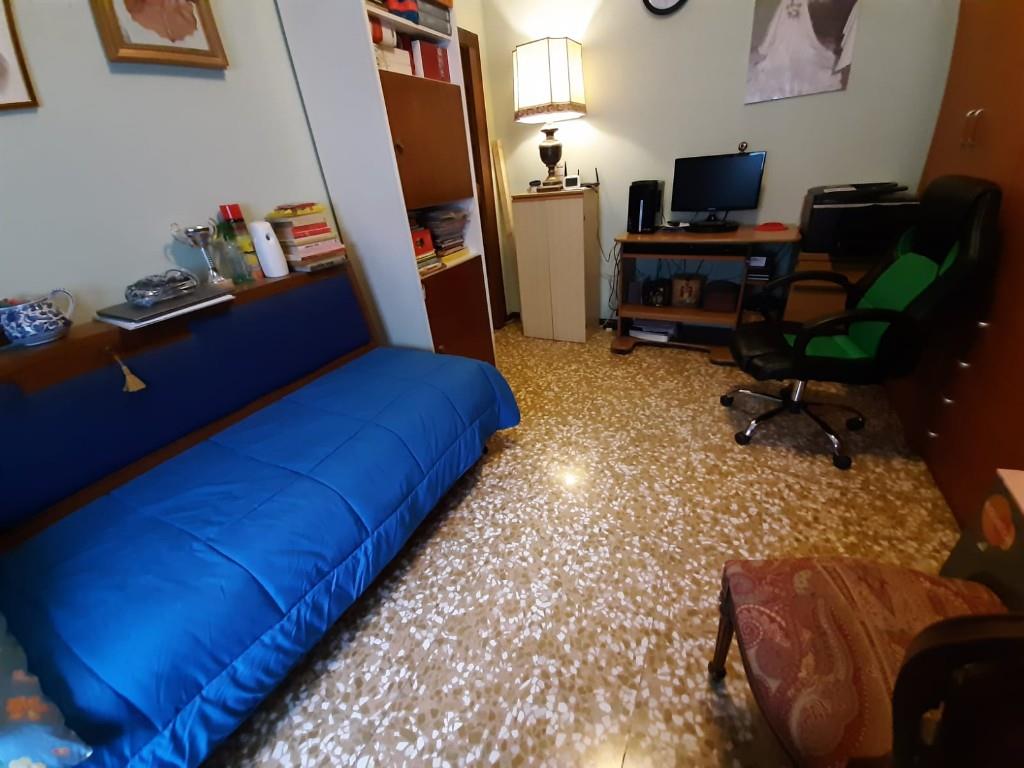 appartamento in vendita a Barzanò