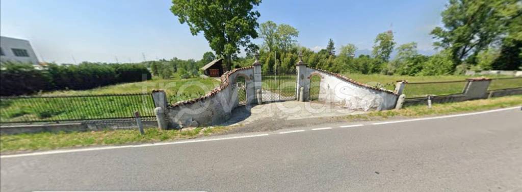 terreno agricolo in vendita a Barzanò