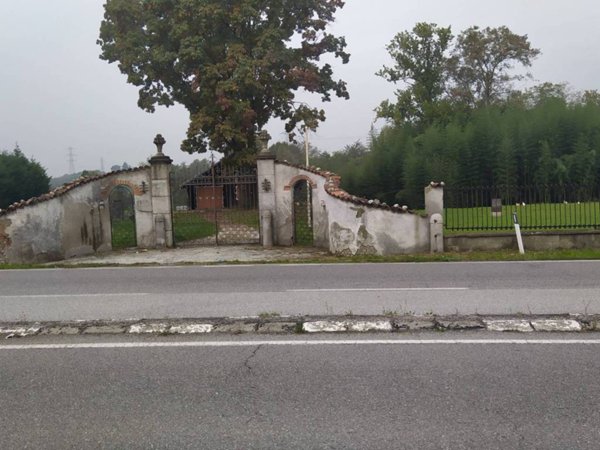 terreno agricolo in vendita a Barzanò