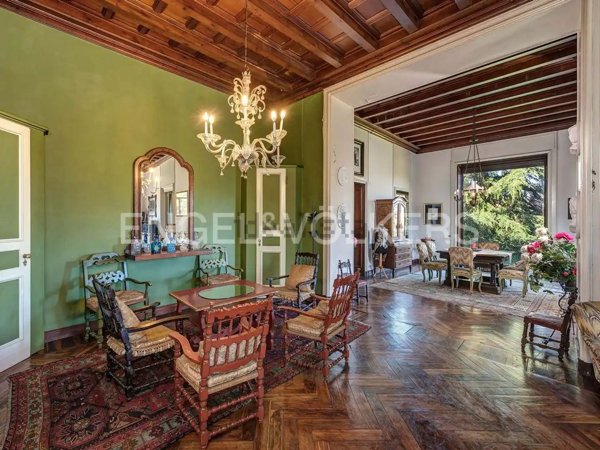casa indipendente in vendita a Barzanò