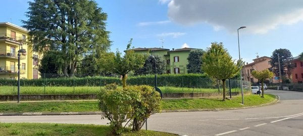 bifamiliare in vendita a Barzanò