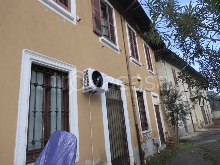 appartamento in vendita a Barzanò