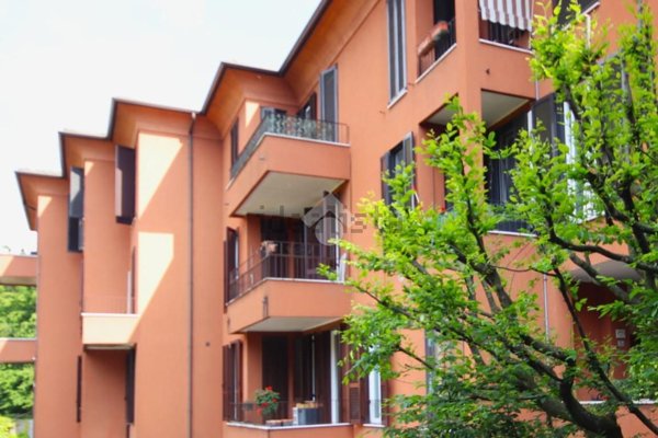 appartamento in vendita a Barzanò