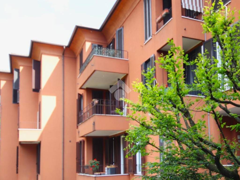appartamento in vendita a Barzanò