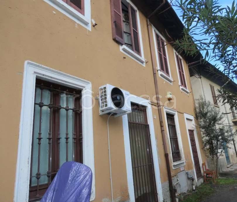 appartamento in vendita a Barzanò
